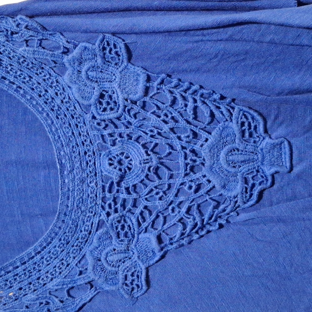 Candies Lace Summer Ruffled Tank - Picture 2 of 4